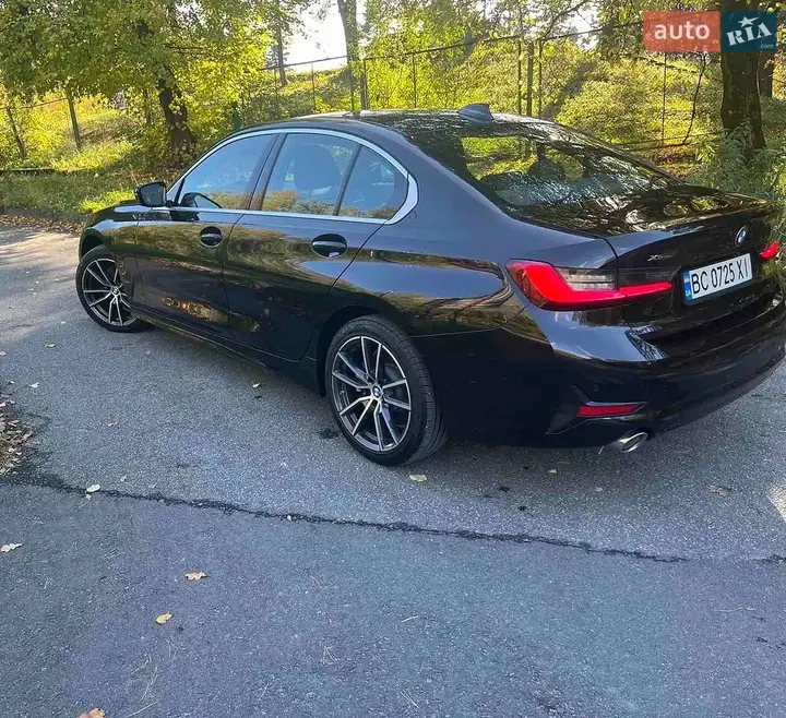 BMW 3 Series 2019 photo 4