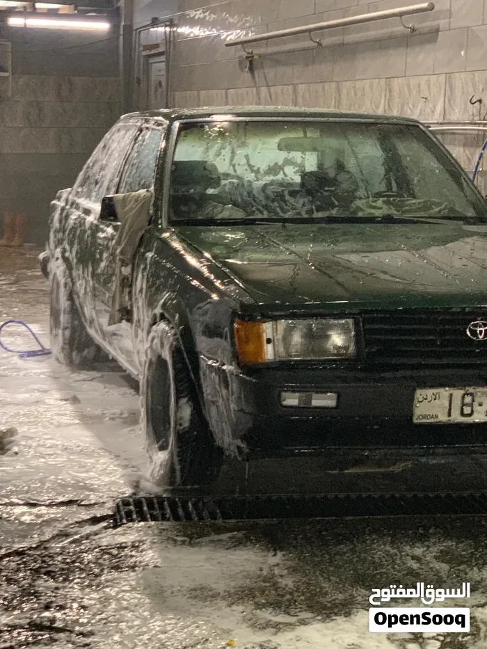 Toyota Carina 1982 photo 2