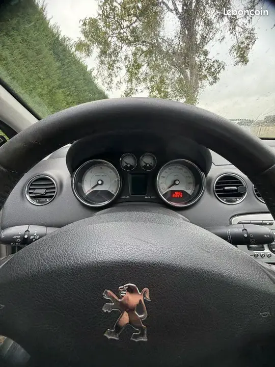 Peugeot 308 2009 photo 3
