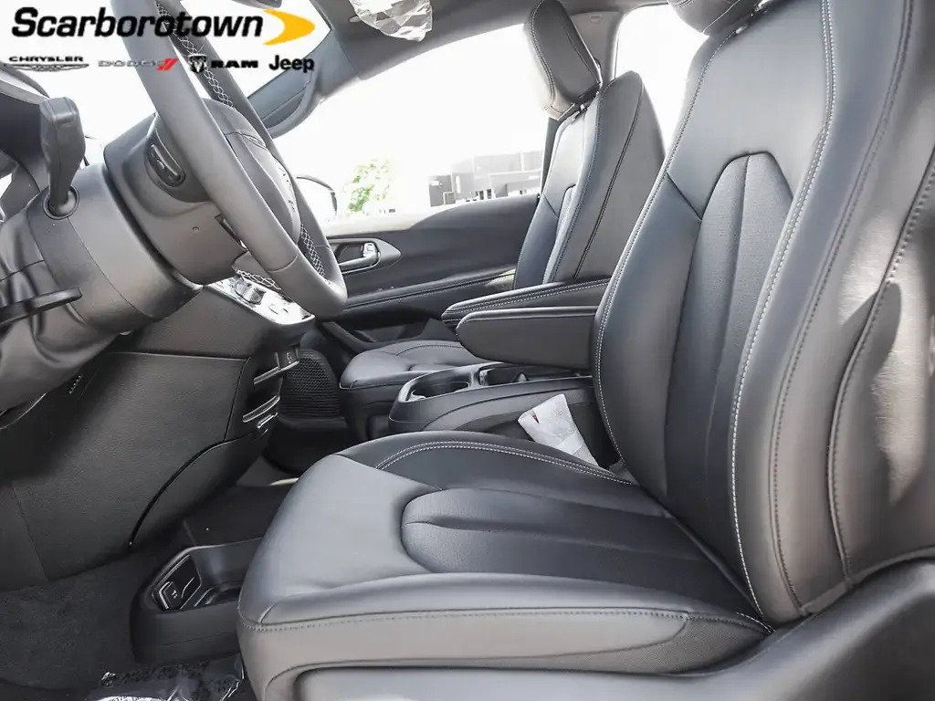 Chrysler Pacifica 2027 photo 3