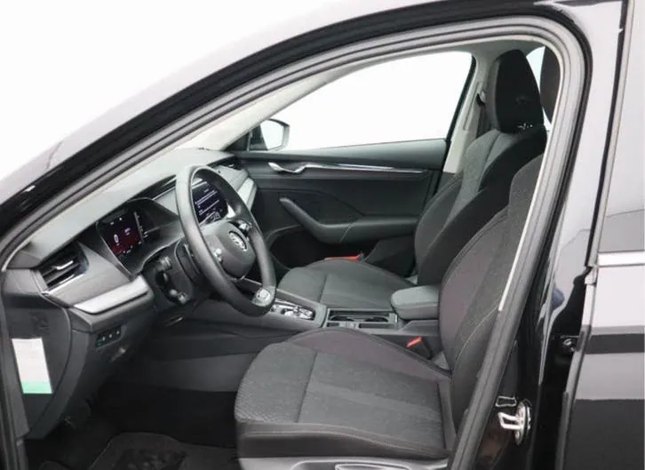 Skoda Octavia 2022 photo 3