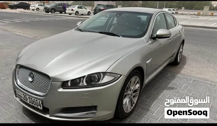 Jaguar Xf 2012 photo 5