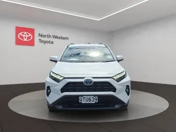 Toyota Rav4 2024 photo 3