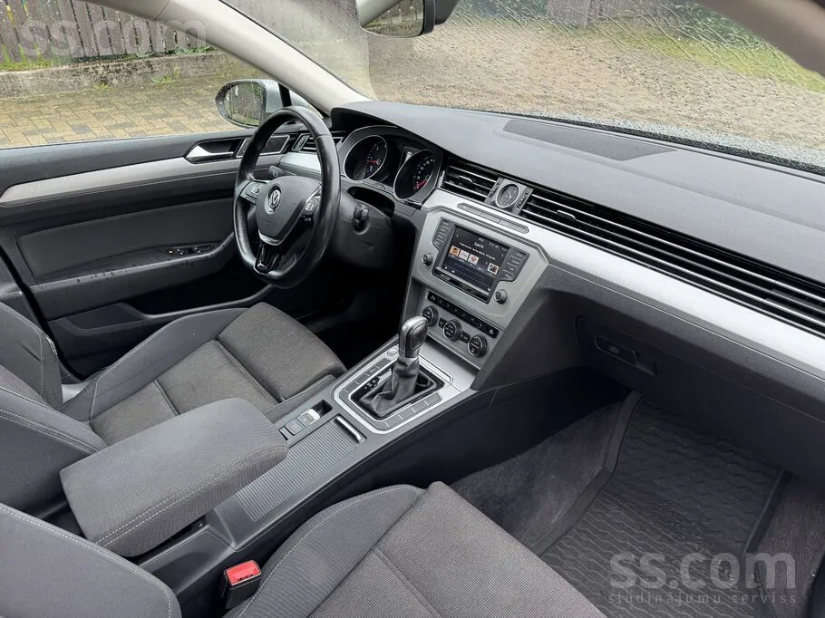 Volkswagen Passat 2017 photo 5