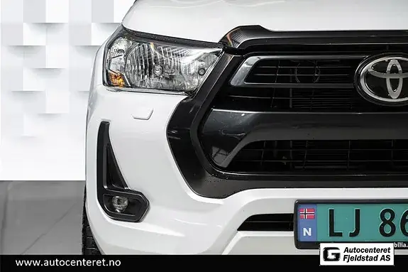 Toyota Hilux 2024 photo 3