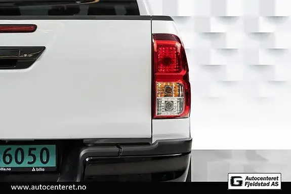 Toyota Hilux 2024 photo 4