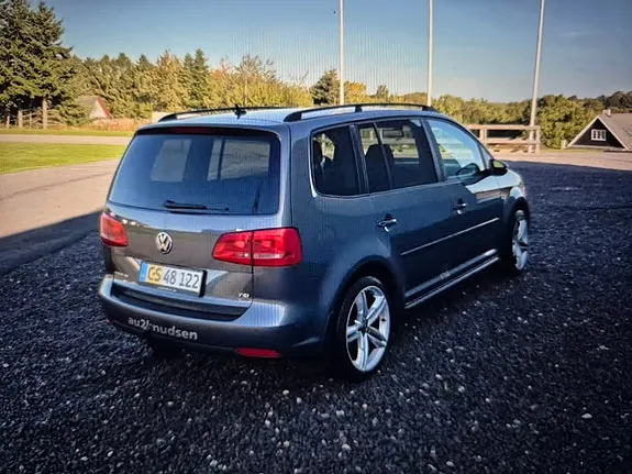Volkswagen Touran 2010 photo 3