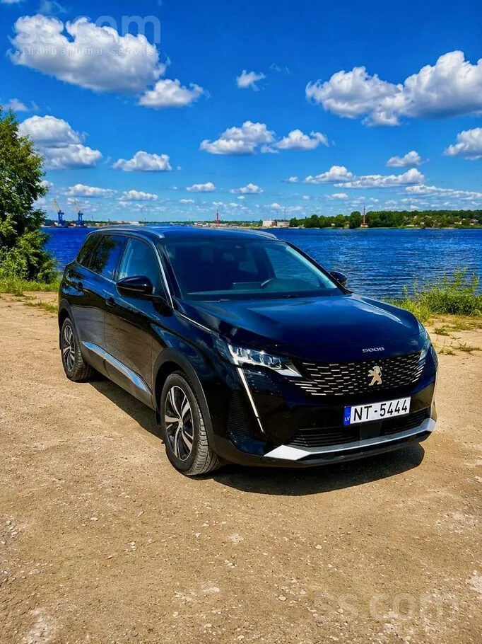 Peugeot 5008 2021 photo 2
