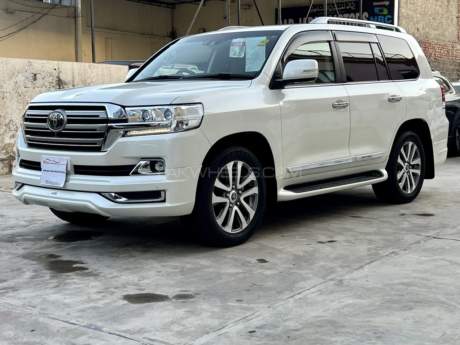 Toyota Land Cruiser