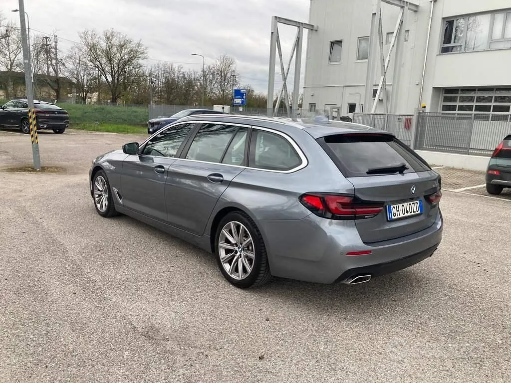 BMW 5 Series 2022 photo 4