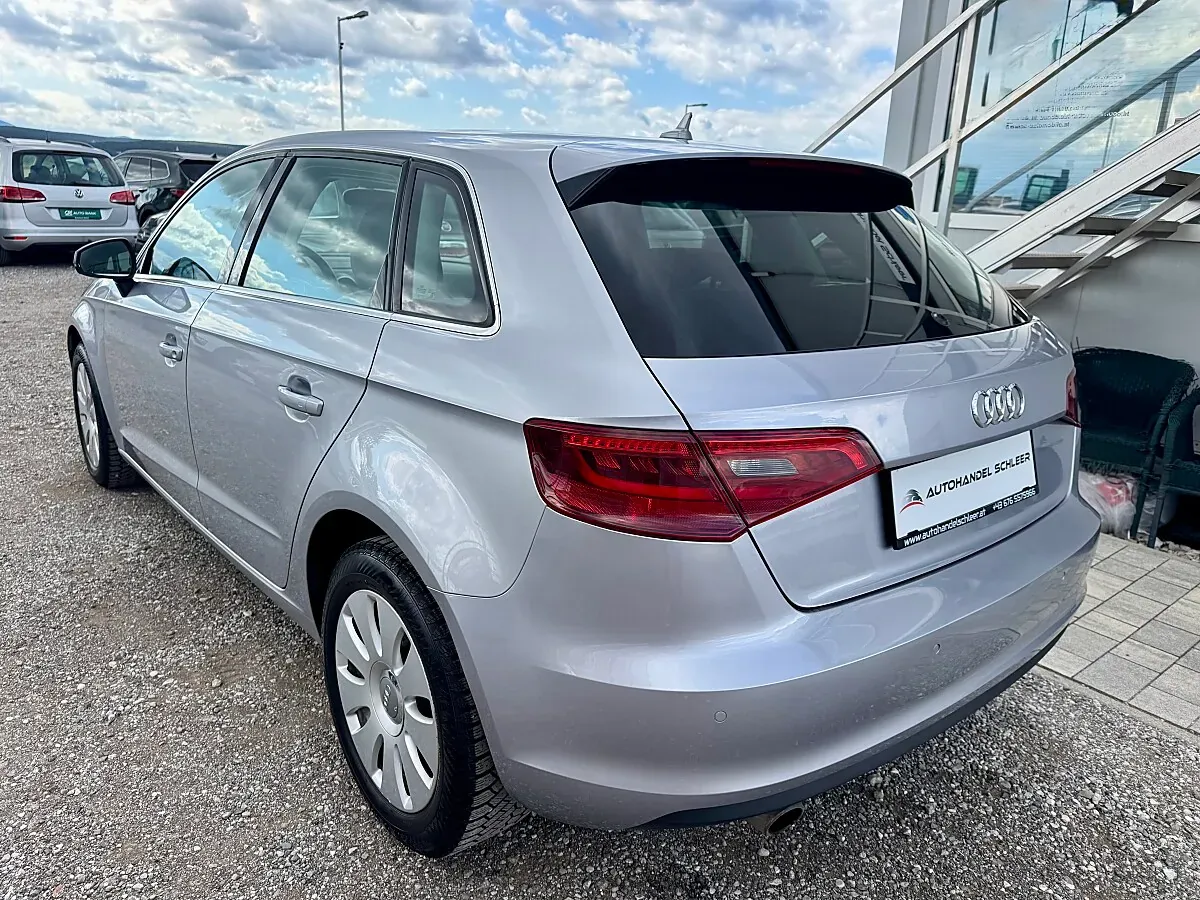 Audi A3 2015 photo 3