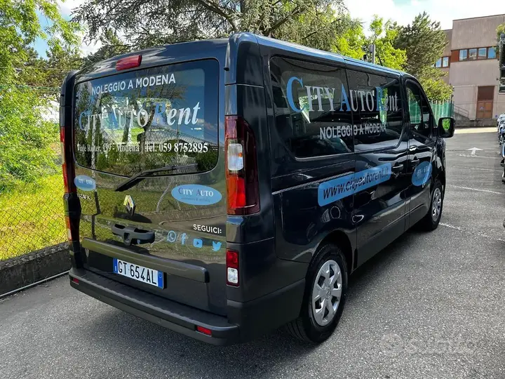 Renault Trafic 2024 photo 3