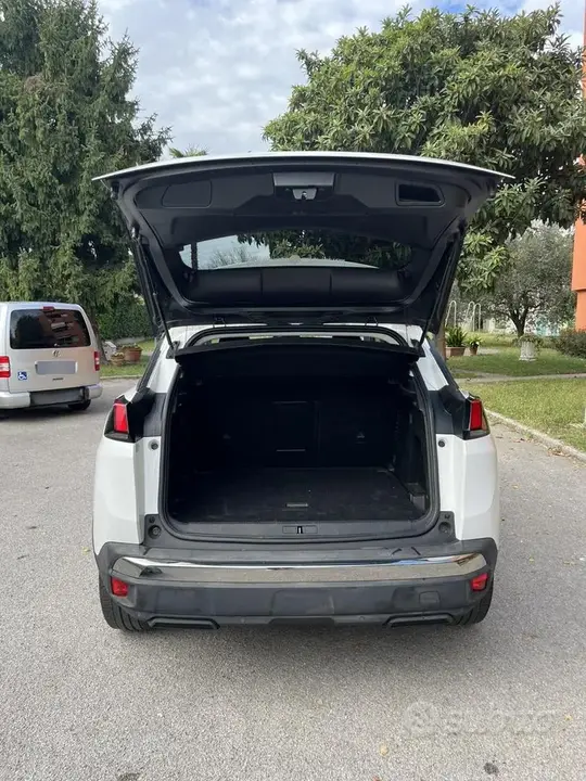 Peugeot 3008 2017 photo 5