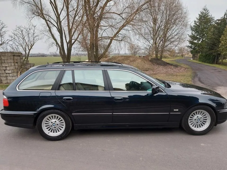 BMW 540I