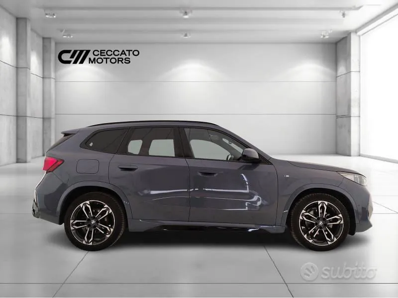 BMW X1 2023 photo 3