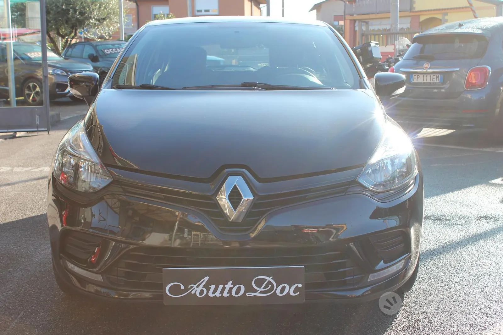 Renault Clio 2017 photo 2