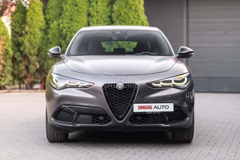 Alfa Romeo Stelvio 2023 photo 2