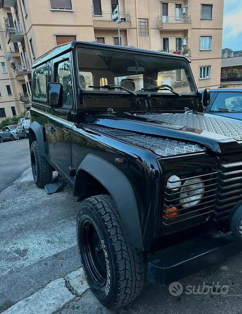 Land Rover Defender 90 1987 photo 5