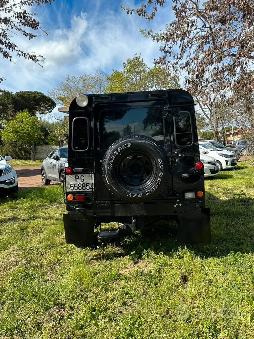 Land Rover Defender 90 1987 photo 2