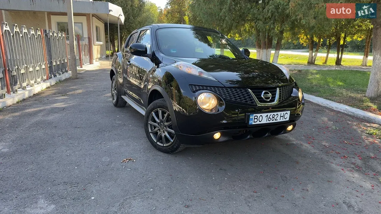 Nissan Juke 2010 photo 2