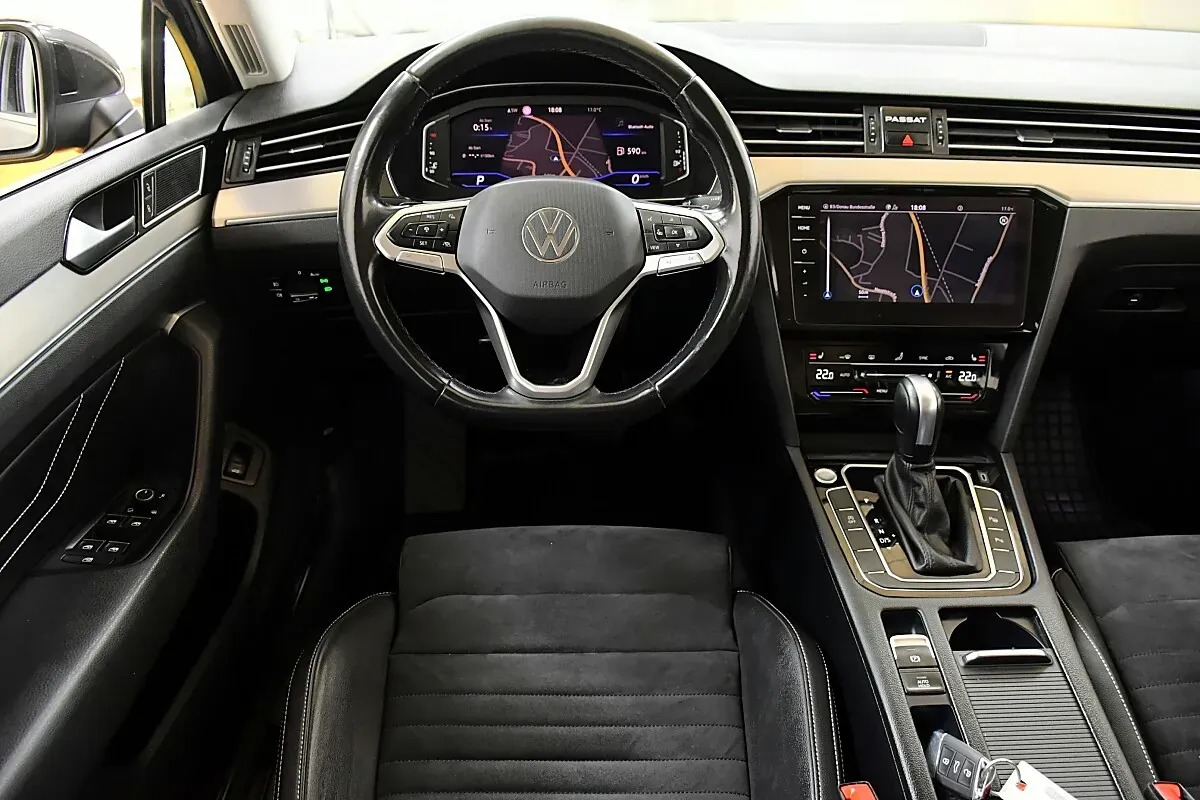 Volkswagen Passat 2020 photo 2