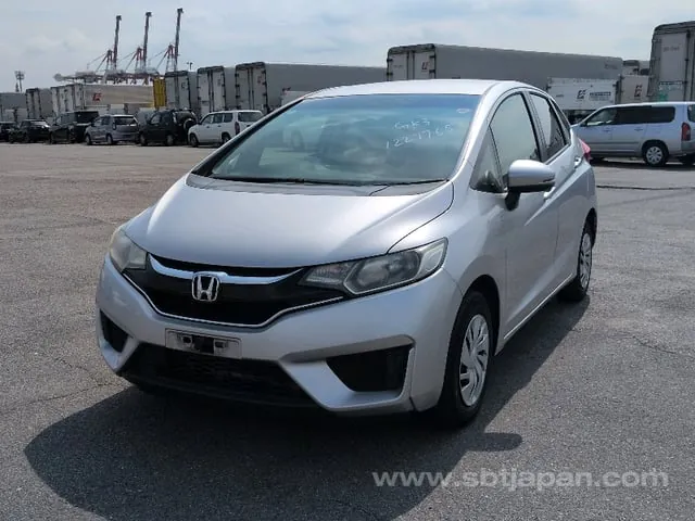 Honda Fit 2016 photo 2