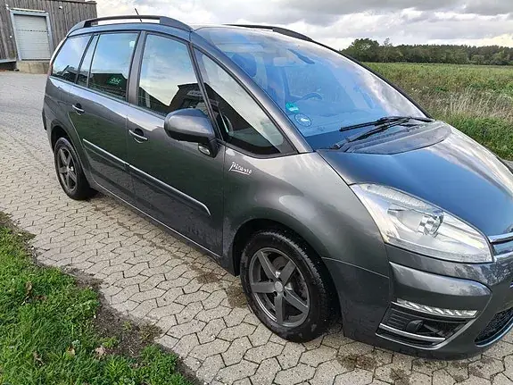 Citroen Grand C4 Picasso 2013 photo 2