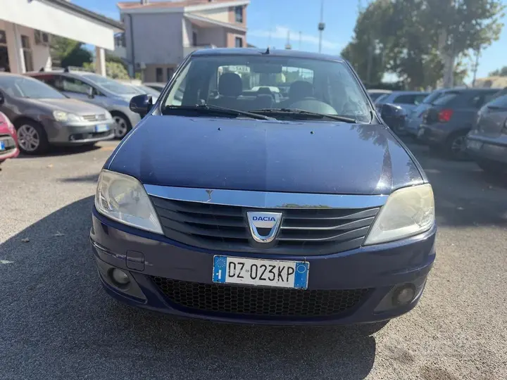 Dacia Logan 2009 photo 2