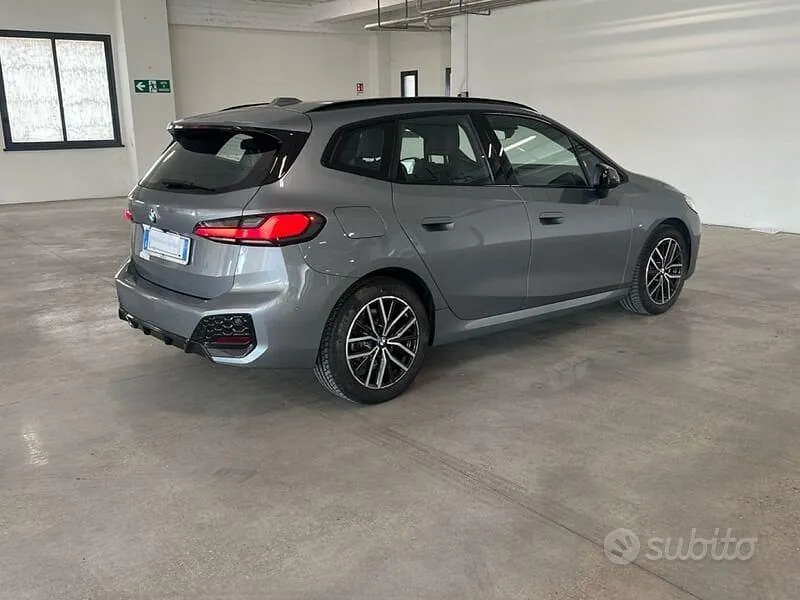 BMW Active Tourer 2025 photo 3