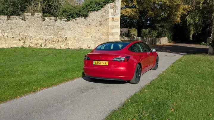 Tesla Model 3 2021 photo 4