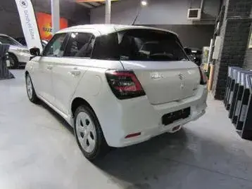 Suzuki Swift 2025 photo 4