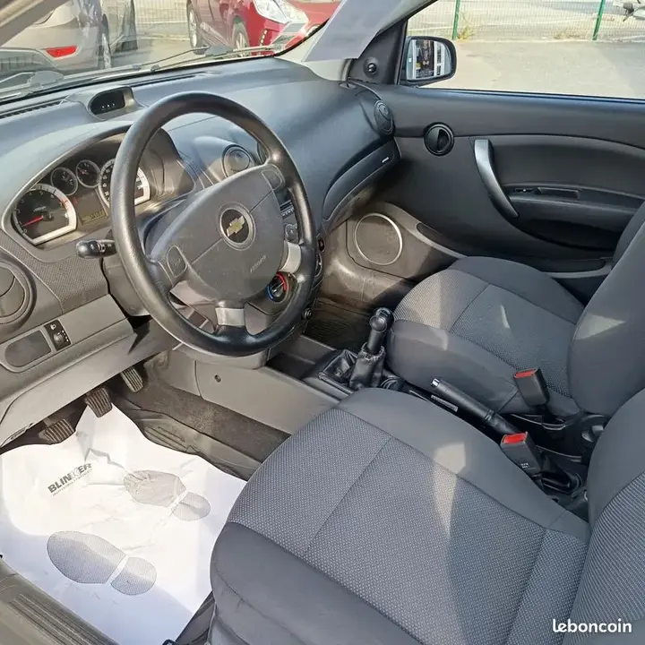 Chevrolet Aveo 2012 photo 5