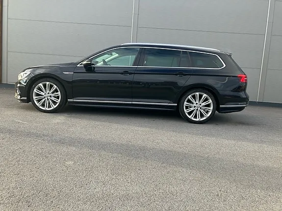 Volkswagen Passat 2016 photo 2