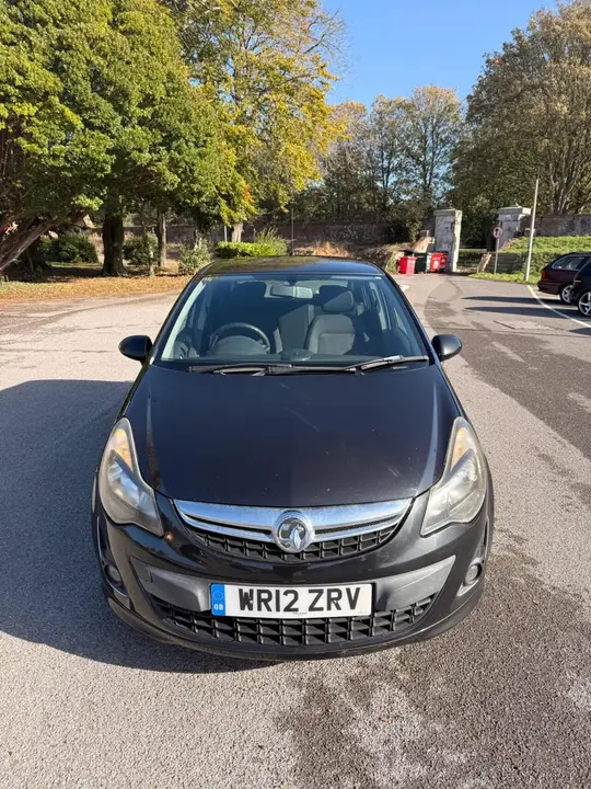 Vauxhall Corsa 2012 photo 2