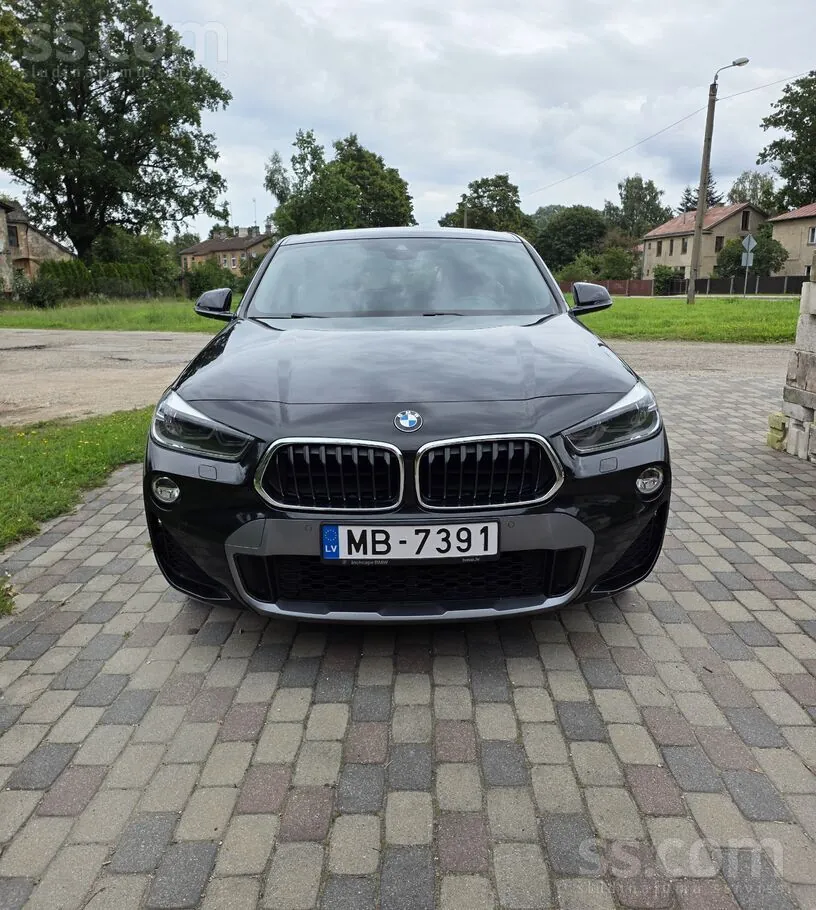 BMW X2