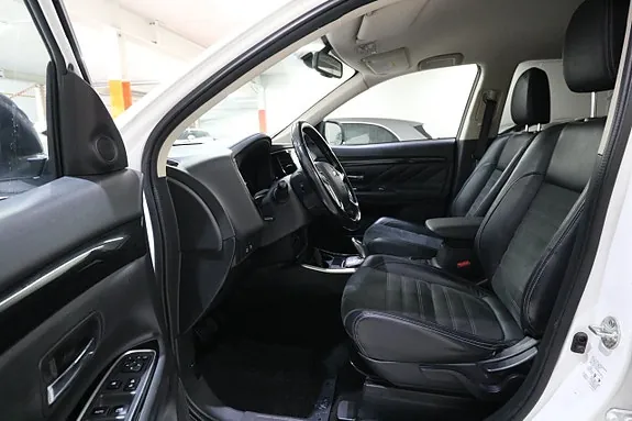 Mitsubishi Outlander 2017 photo 5