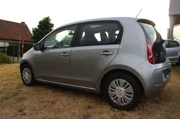 Volkswagen Up photo 3