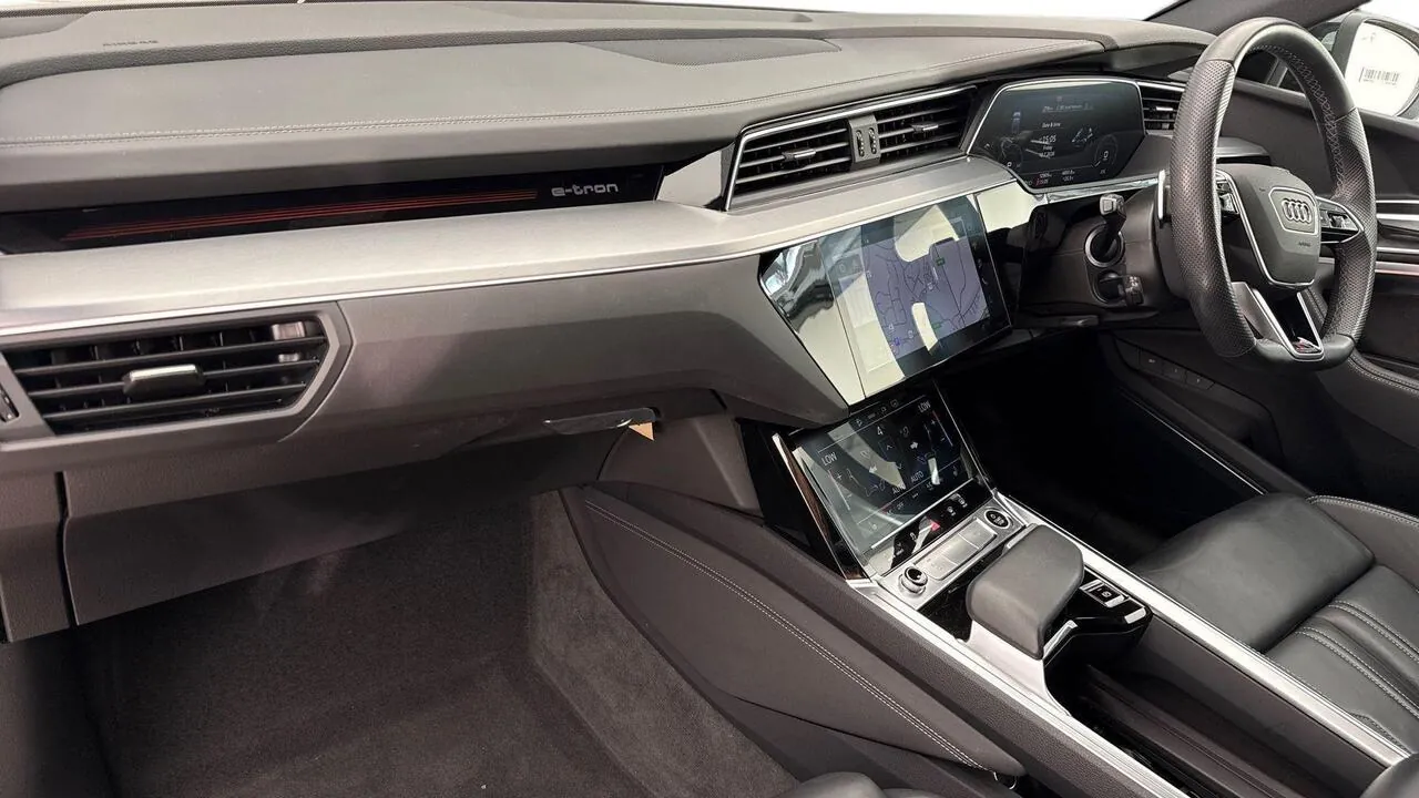 Audi E-Tron 50 Black Edition 2023 photo 2