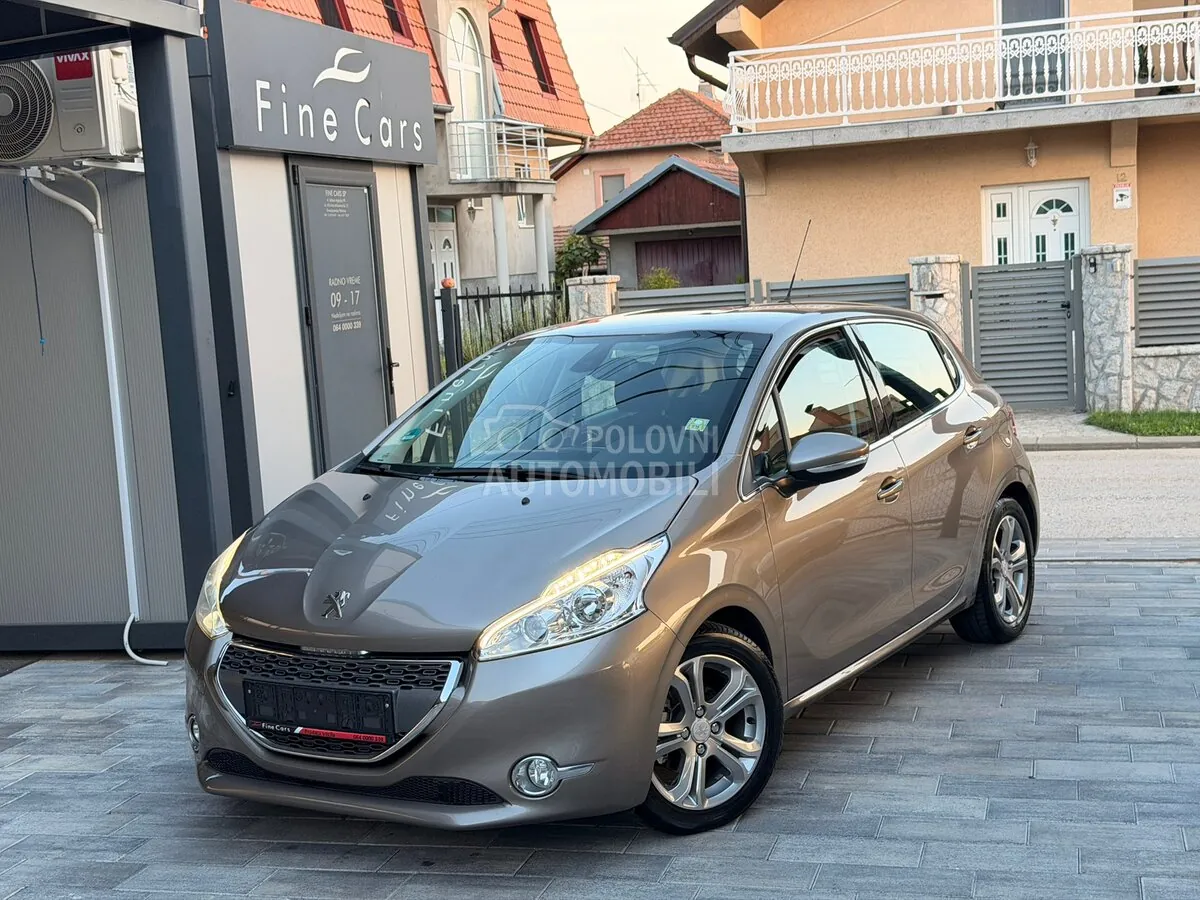 Peugeot 208