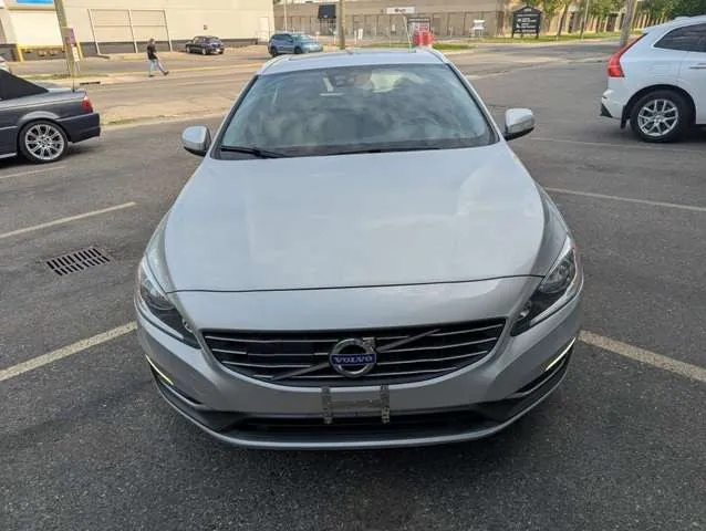 Volvo V60 2015 photo 2
