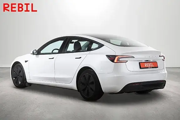 Tesla Model 3 2025 photo 5