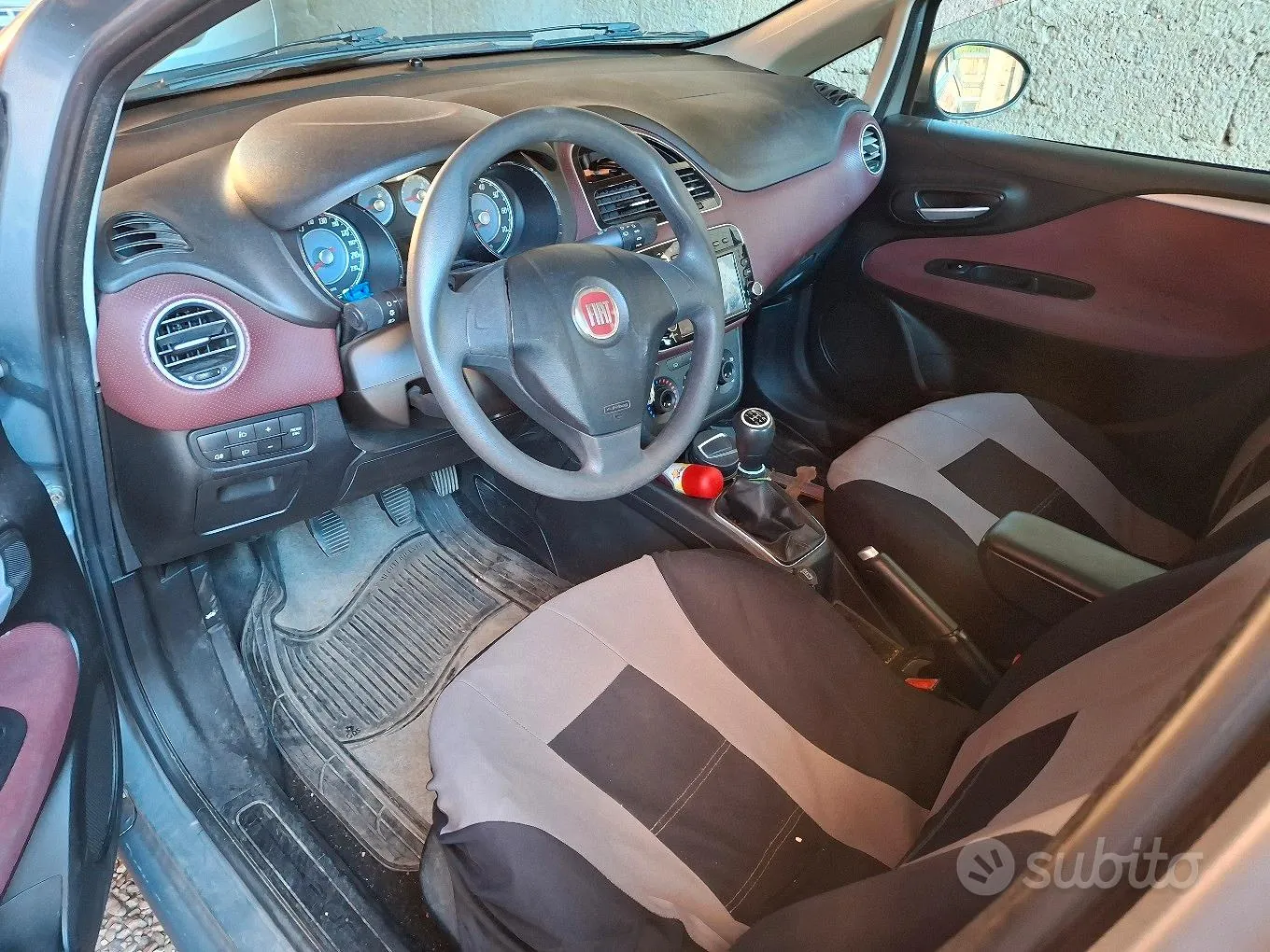 Fiat Punto Evo 2010 photo 4