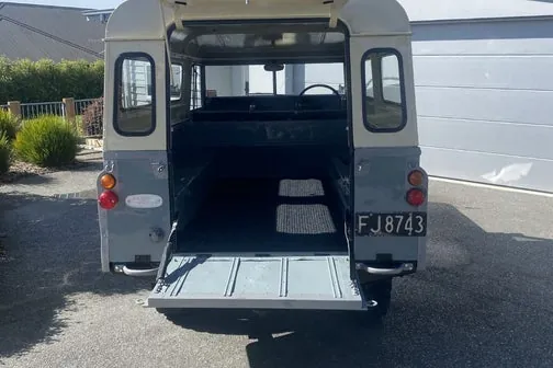 Land Rover Series 2