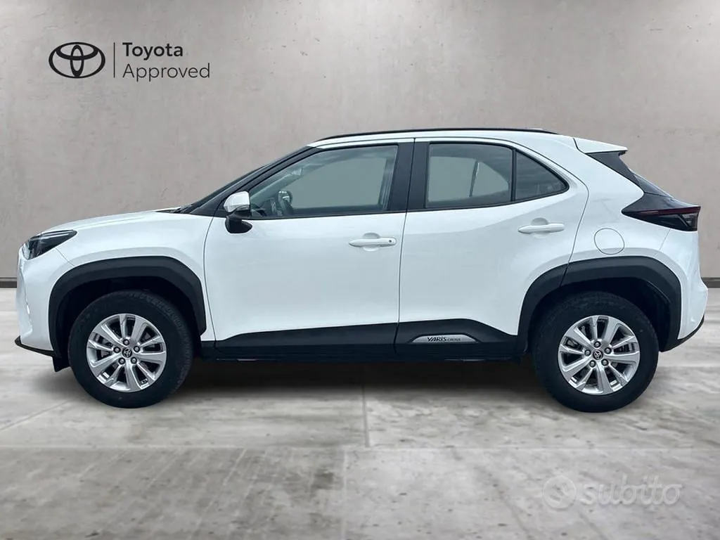 Toyota Yaris Cross 2023 photo 3