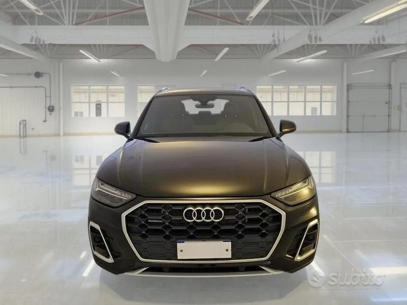 Audi Q5 2023 photo 2