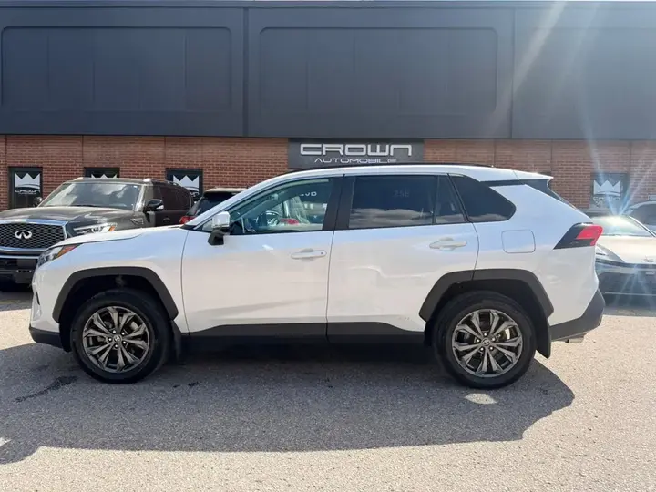 Toyota Rav4 2025 photo 4