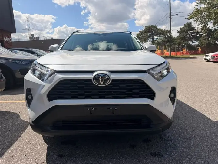Toyota Rav4 2025 photo 2