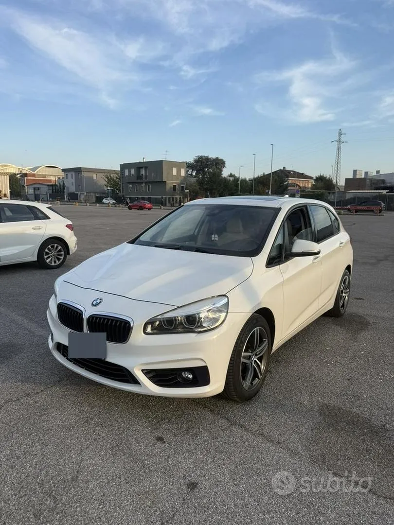BMW 218