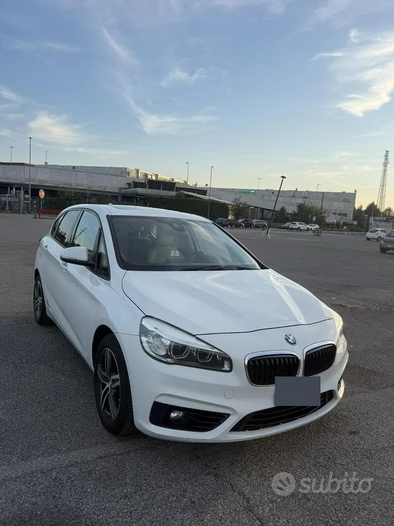BMW 218 2015 photo 2