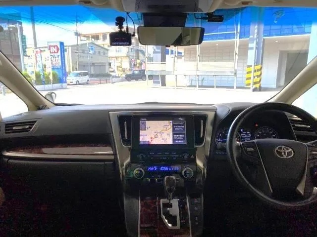 Toyota Alphard 2022 photo 2